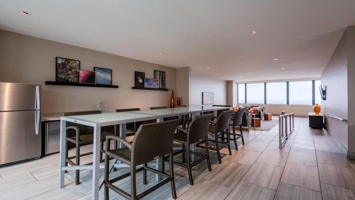 22Nd Fl Bold Cozysuites With Pool, Gym Dallas Eksteriør bilde