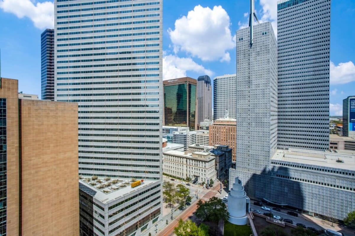 22Nd Fl Bold Cozysuites With Pool, Gym Dallas Eksteriør bilde